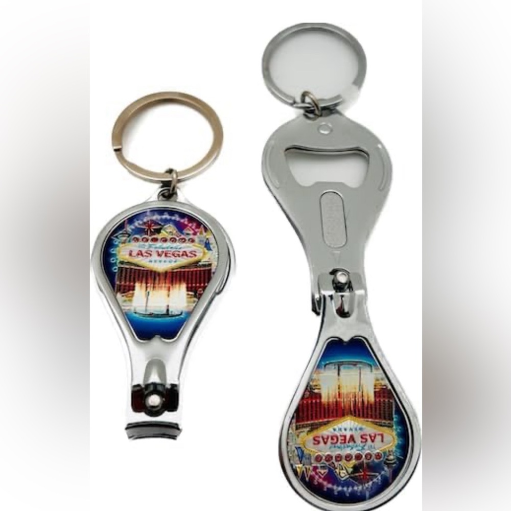 NWOT New York Landmark Nail Clipper Bottle Opener Keychain